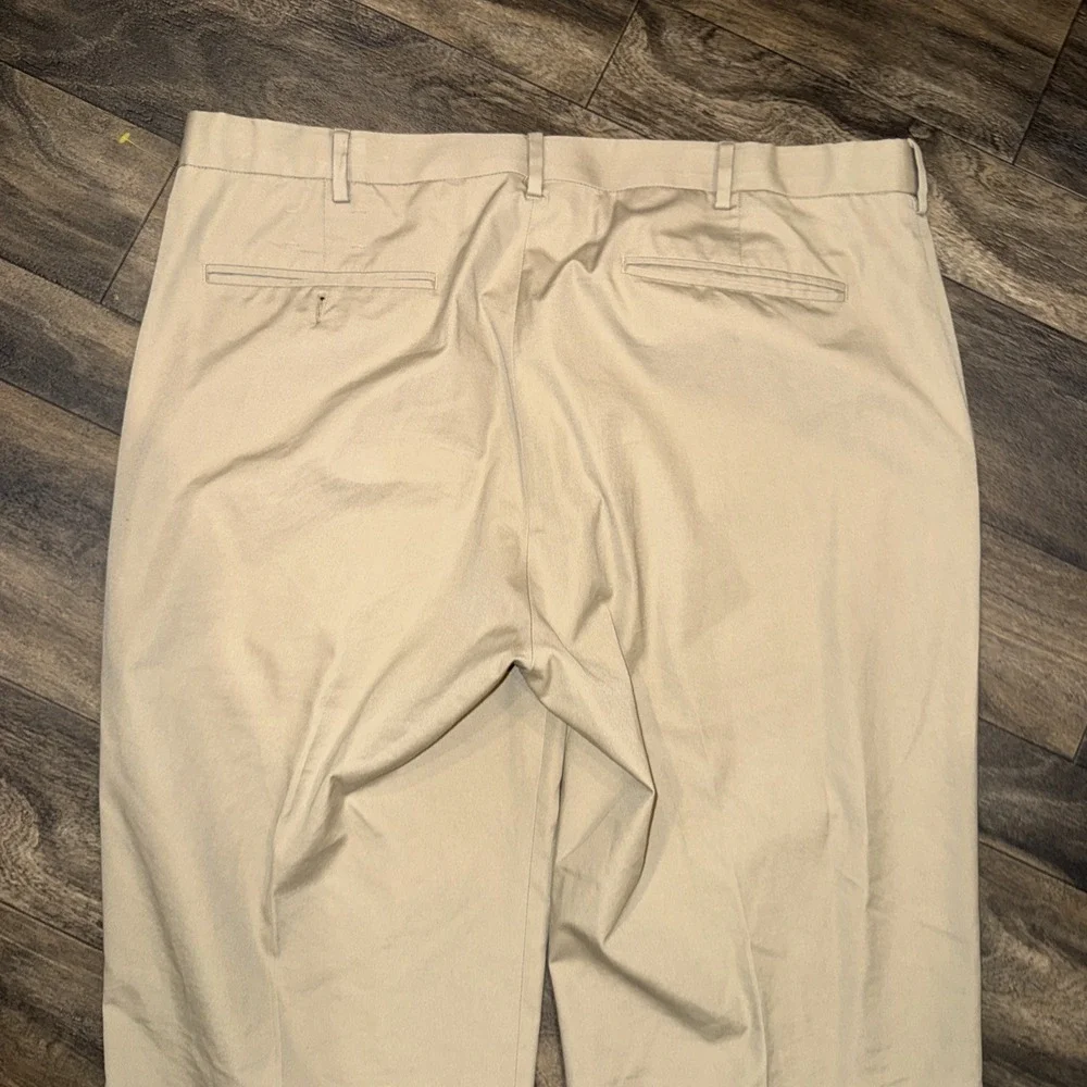 Orvis Flat Front Casual Chino Pants‎ 100% Cotton Women's Size 40x25 Short Beige
